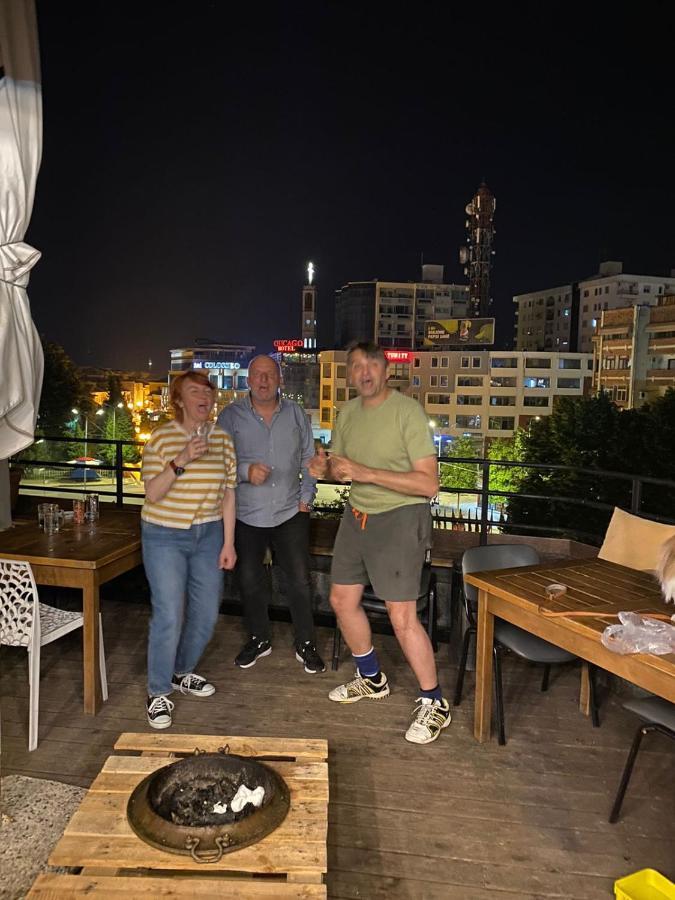 שקודר The Rooftop Hostel מראה חיצוני תמונה