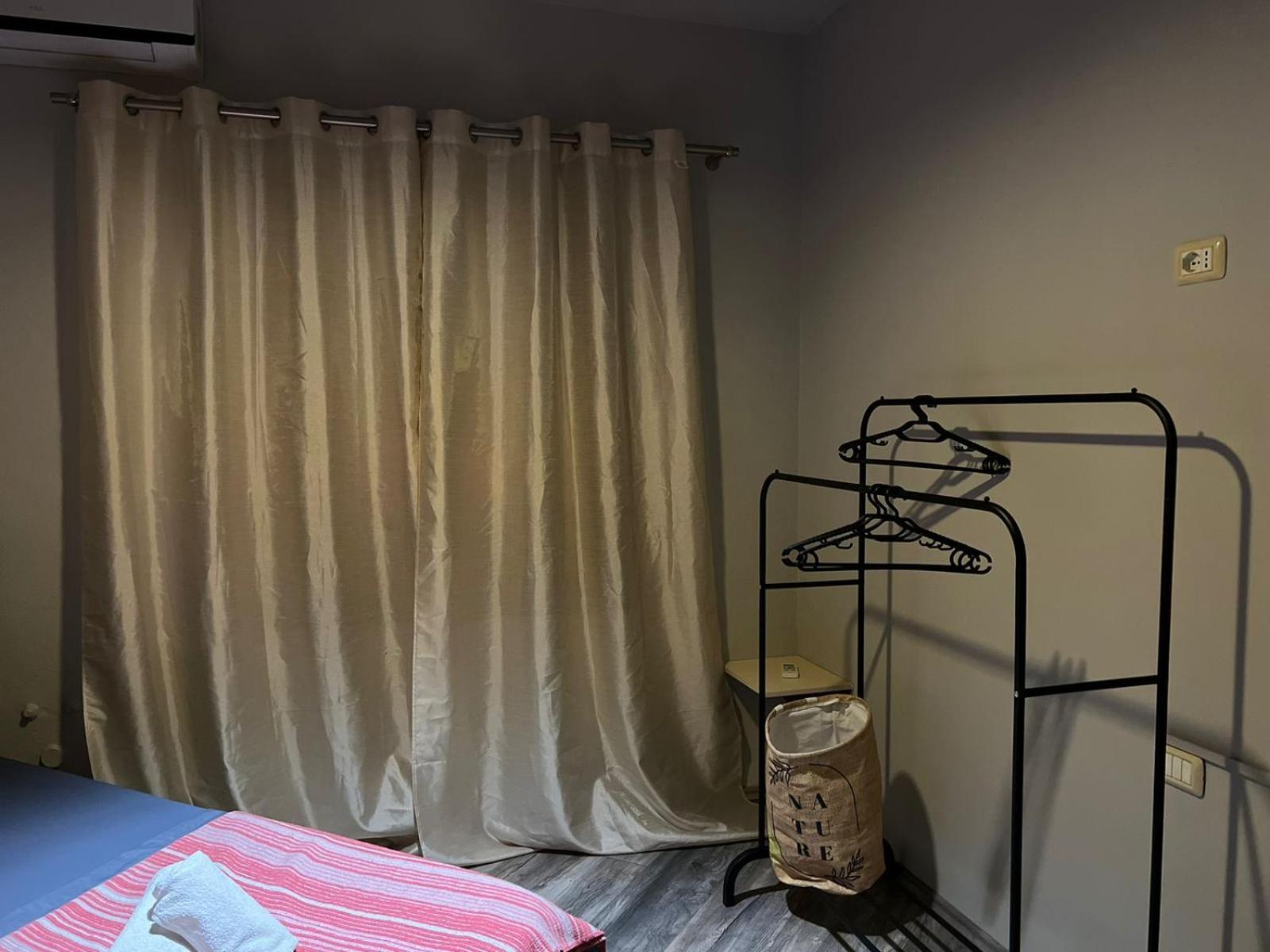 שקודר The Rooftop Hostel חדר תמונה