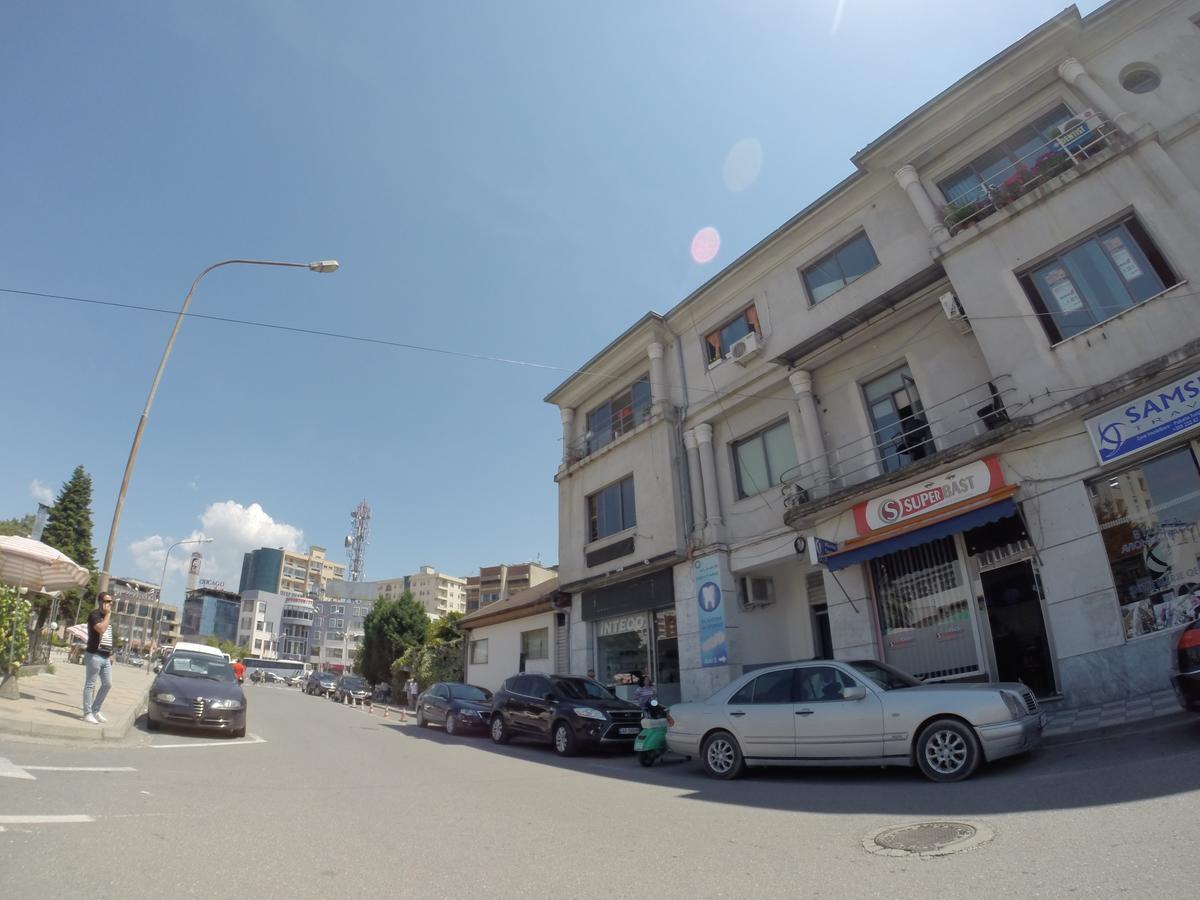שקודר The Rooftop Hostel מראה חיצוני תמונה